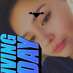 Meet your Posher, Colleen